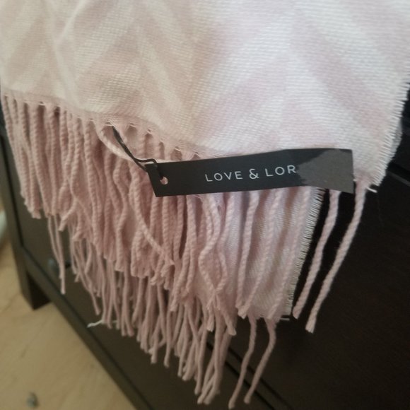 Chevron Style Pashmina - Picture 2 of 3